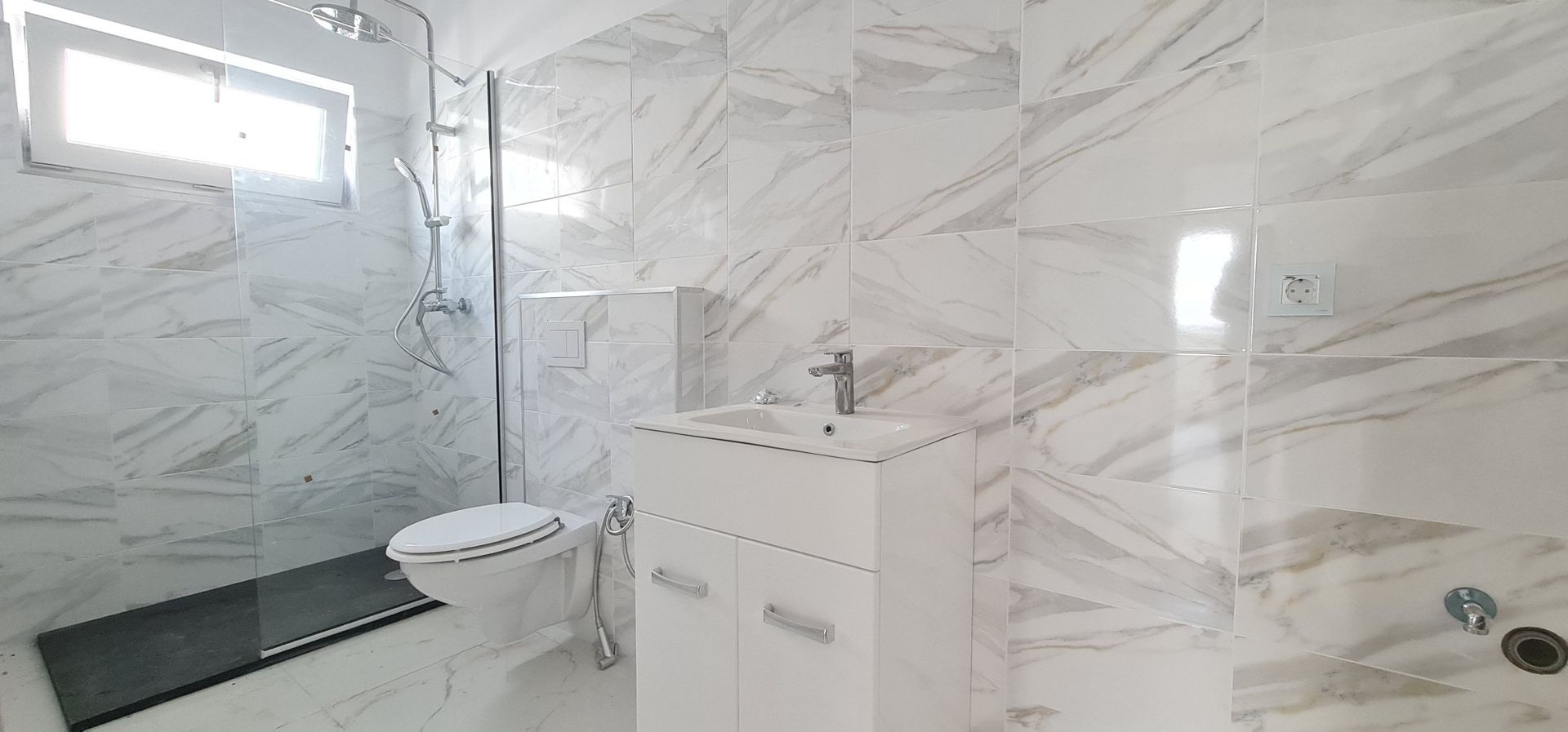 Casa 4 camere finalizata intabulata cartier Izvor Tarlungeni - Poză 6