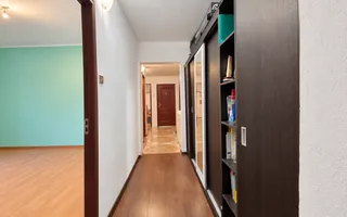 Apartament 3 camere, 2 bai, decomandat, Cetate, zona Liceului Sportiv - Poză 15