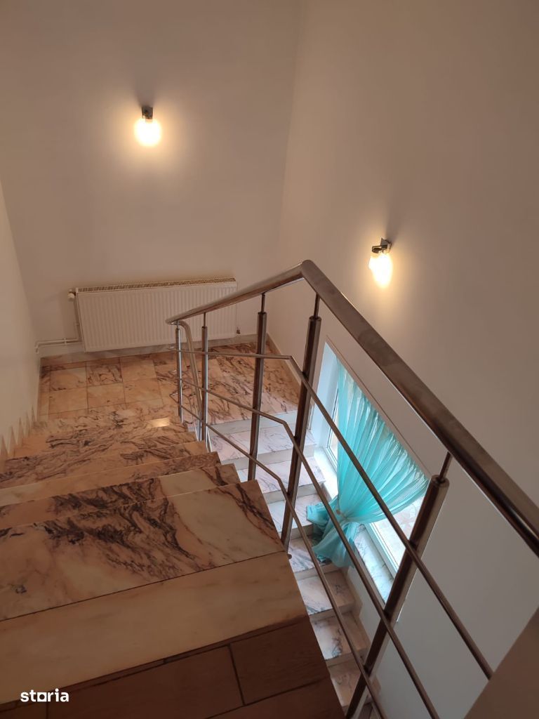 Proprietar vând vila P+E+M - Poză 13