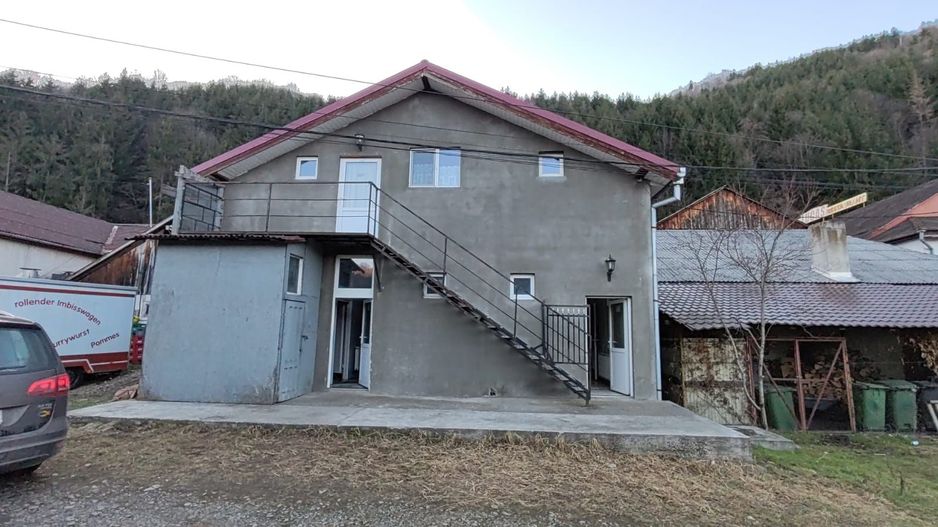 OPORTUNITATE AFACERE ! BAR + RESTAURANT + APARTAMENT 4 CAMERE, NEGRENI - Poză 4