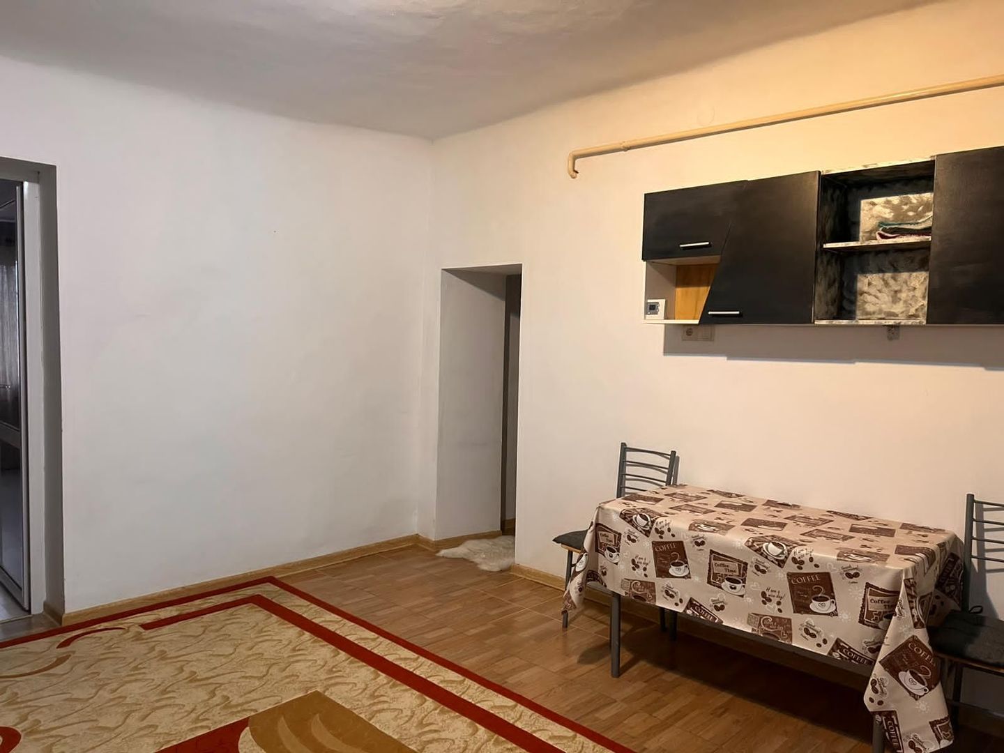 De vanzare – Apartament la casa, etaj 1, complet mobilat si utilat - Poză 4