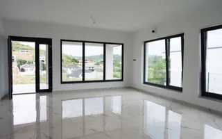 Casă modernă de vânzare | 3 dormitoare | Teren 750 mp | Oradea - Poză 11