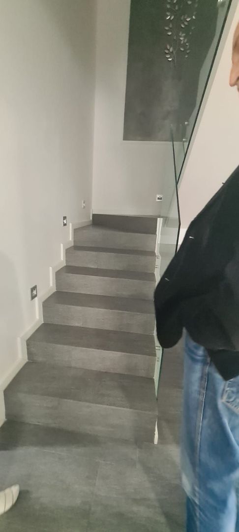 Casă superbă, modernă și complet mobilată - Poză 13