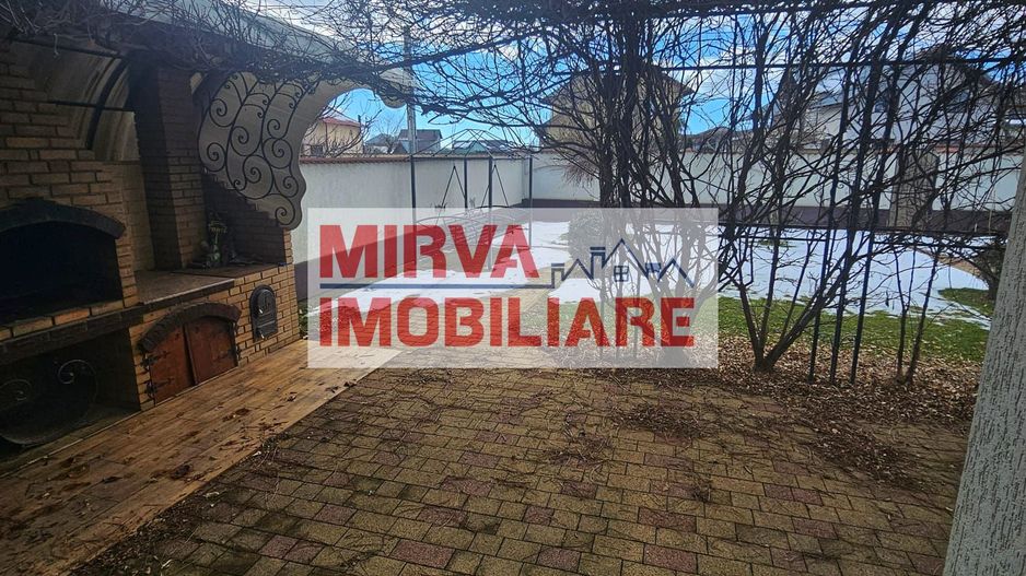 Vilă spațioasă Strejnicu S+P+1E+M, 8 camere, garaj, teren 595 mp - Poză 22