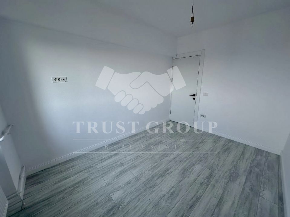 Apartament 3 camere Titulescu | renovat | 1976 - Poză 2