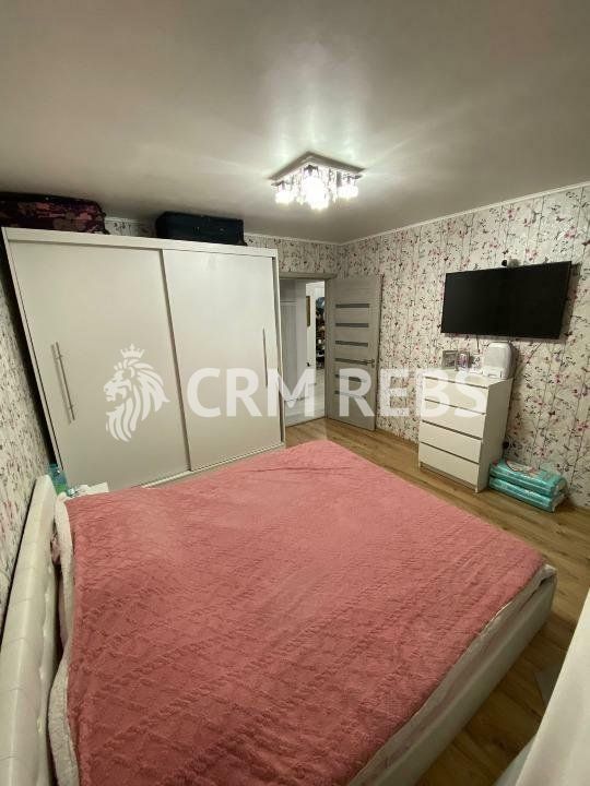 Vând apartament cu 3 camere Mobilat/Utilat in zona Km 4-5 - Poză 4