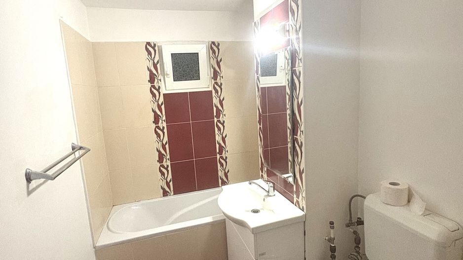Apartament de închiriat- zona Nufărul - Poză 3