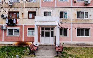 Mic la întreținere, bun la randament: apartament în Orșova - Poză 10