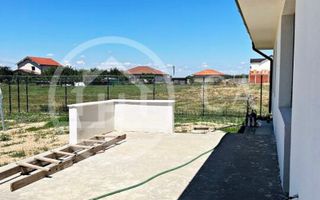 Casa de vanzare cu 4 camere in zona Santandrei, Oradea - Poză 4