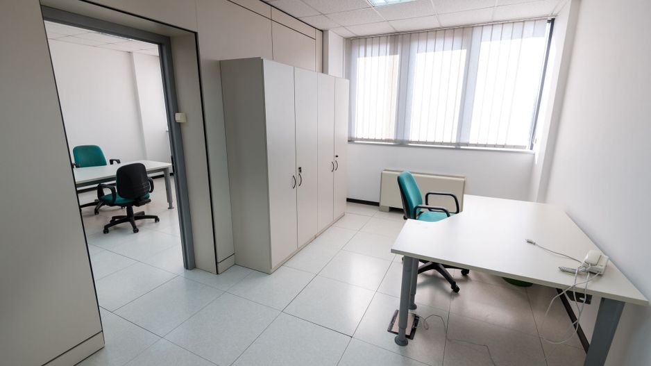 Cladire comerciala birouri Lugoj - Poză 4