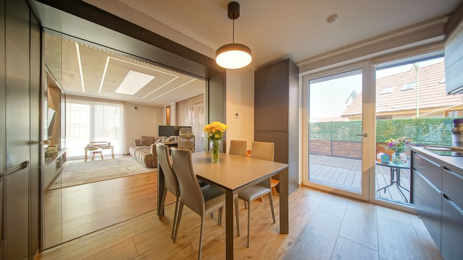 Apartament premium tip vilă, cu terasă de 70 mp, garaj | Răcădău - Poză 9