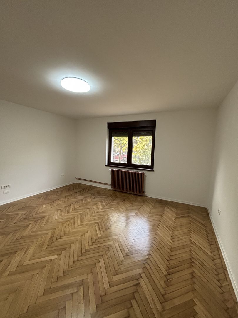 Apartament generos la casa,zona Bogdanestilor - Poză 3