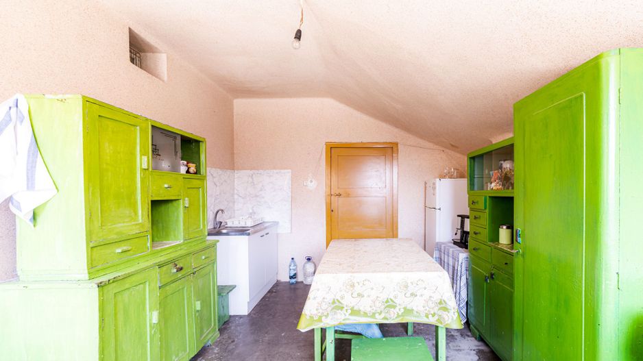 Vândută Casă cu 4 camere Pâncota - Poză 8