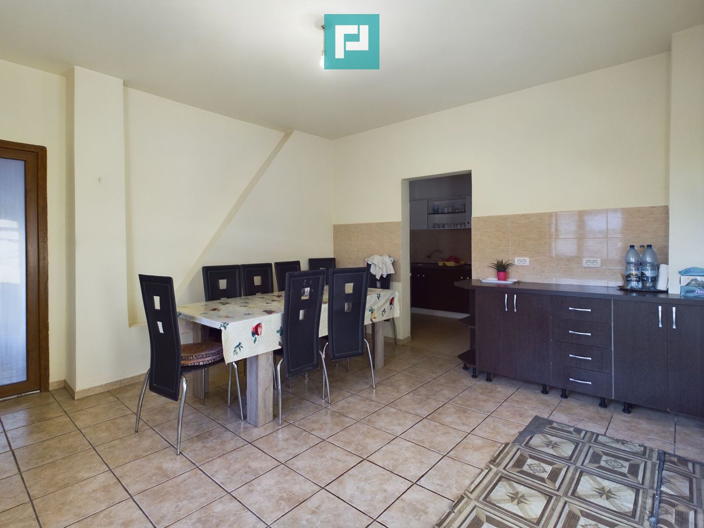 Casă cu 5 camere în Vladimirescu - Poză 8