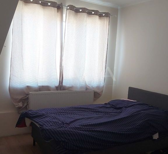 Locuință spațioasă pe două niveluri, pregătită pentru mutare. - Poză 6