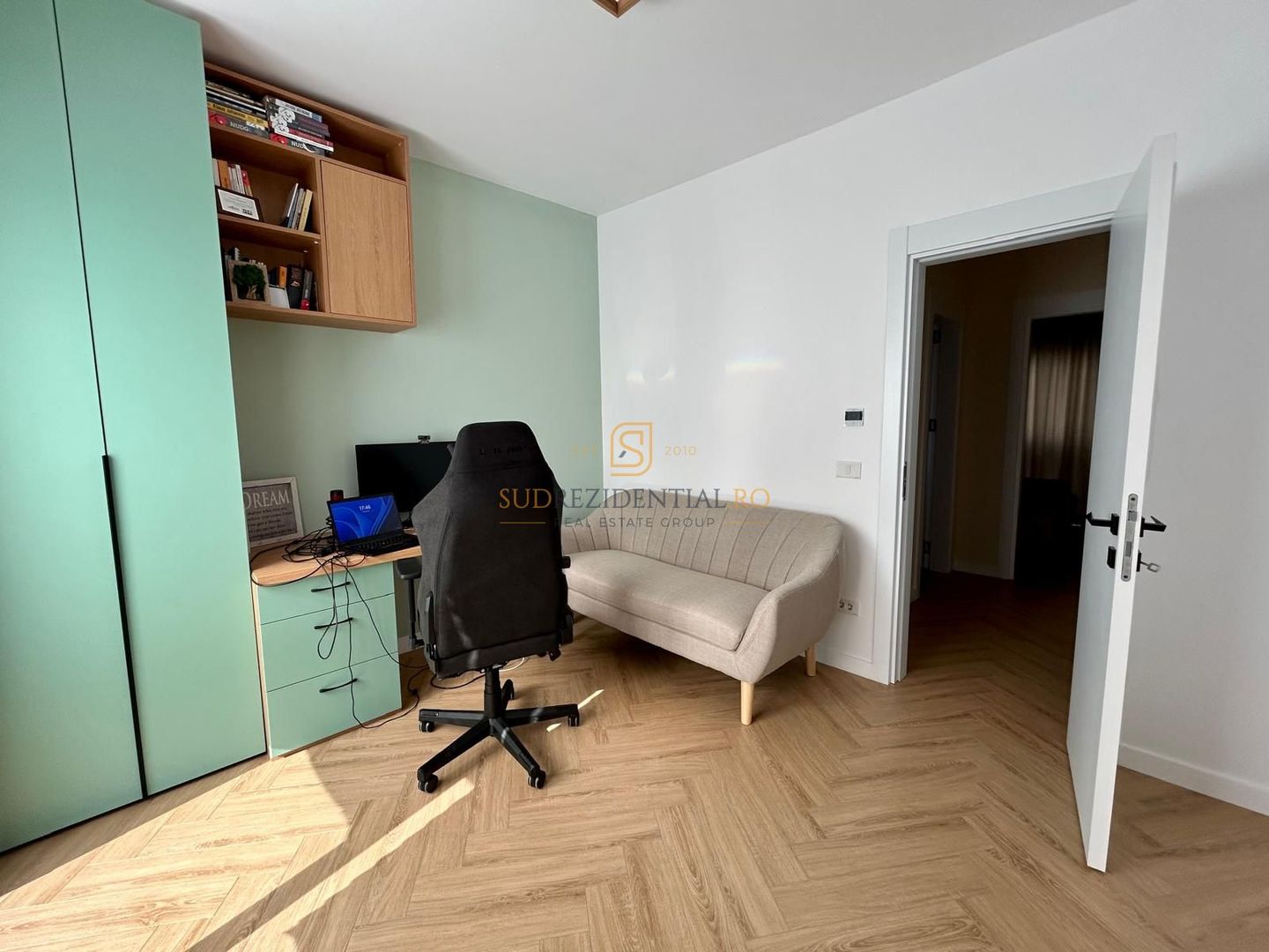 Casă 4 camere | 3 dormitoare | 3 bai | Mobilată premium | Curte 175 mp - Poză 14