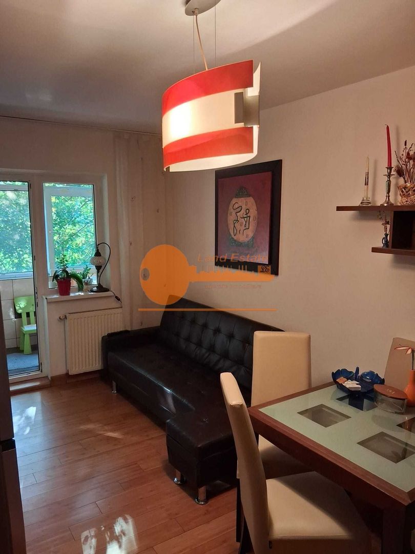 Apartament 2 camere (transformat in 3) la 2 min Metrou Aurel Vlaicu - Poză 3