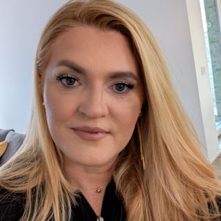 Dana COVACIU - Dana ACTIV IMOB