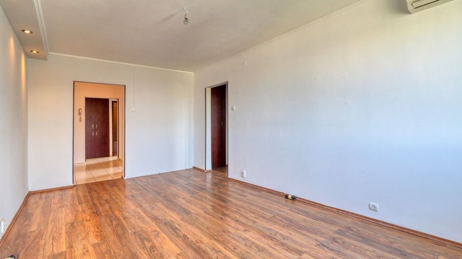 Oportunitate! Apartamanent de 3 camere- 70 mp, comision 0% - Poză 3