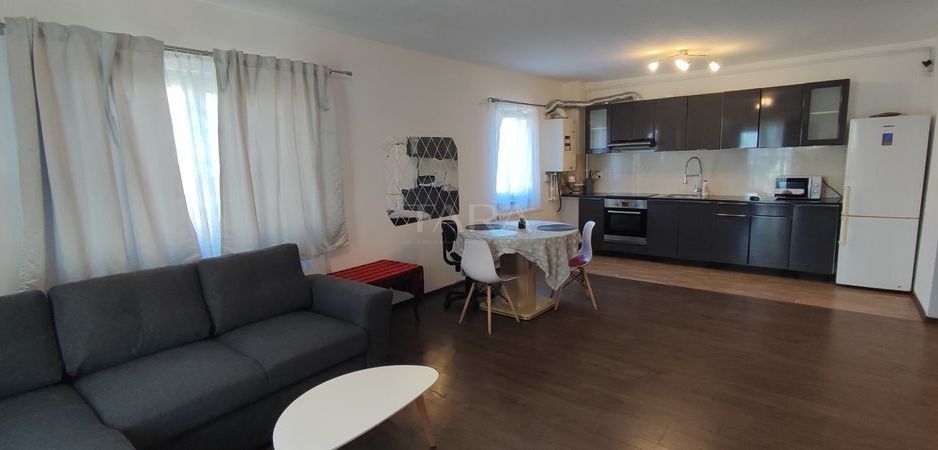 Apartament cu 2 camere de vanzare in Floresti - Poză 1