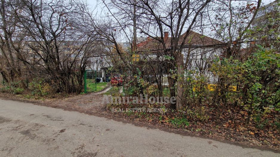 Casa individuala 550 teren in cartierul Grigorescu - Poză 1