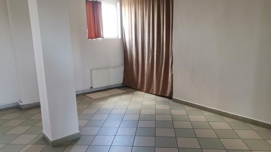 Inchiriere spatiu 140 mp, Targul din Vale - Poză 5