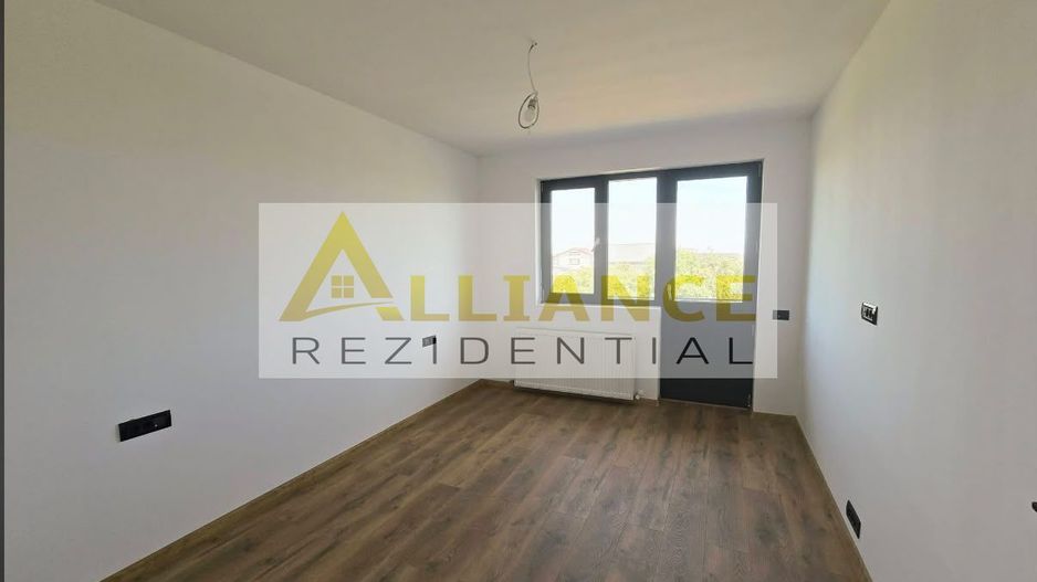 VILA INDIVIDUALA -420MP - TEREN-POD- 4 CAMERE - 2 BAI - Poză 6
