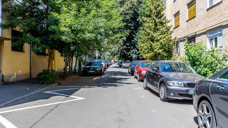 Apartament cu 1 cameră, balcon închis și boxă pe str. Carol Davila - Poză 9