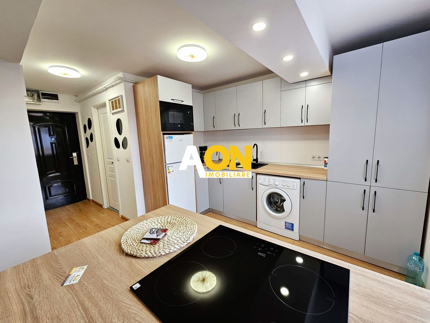 Apartament 2 camere, mobilat, utilat, Cetate - Poză 1