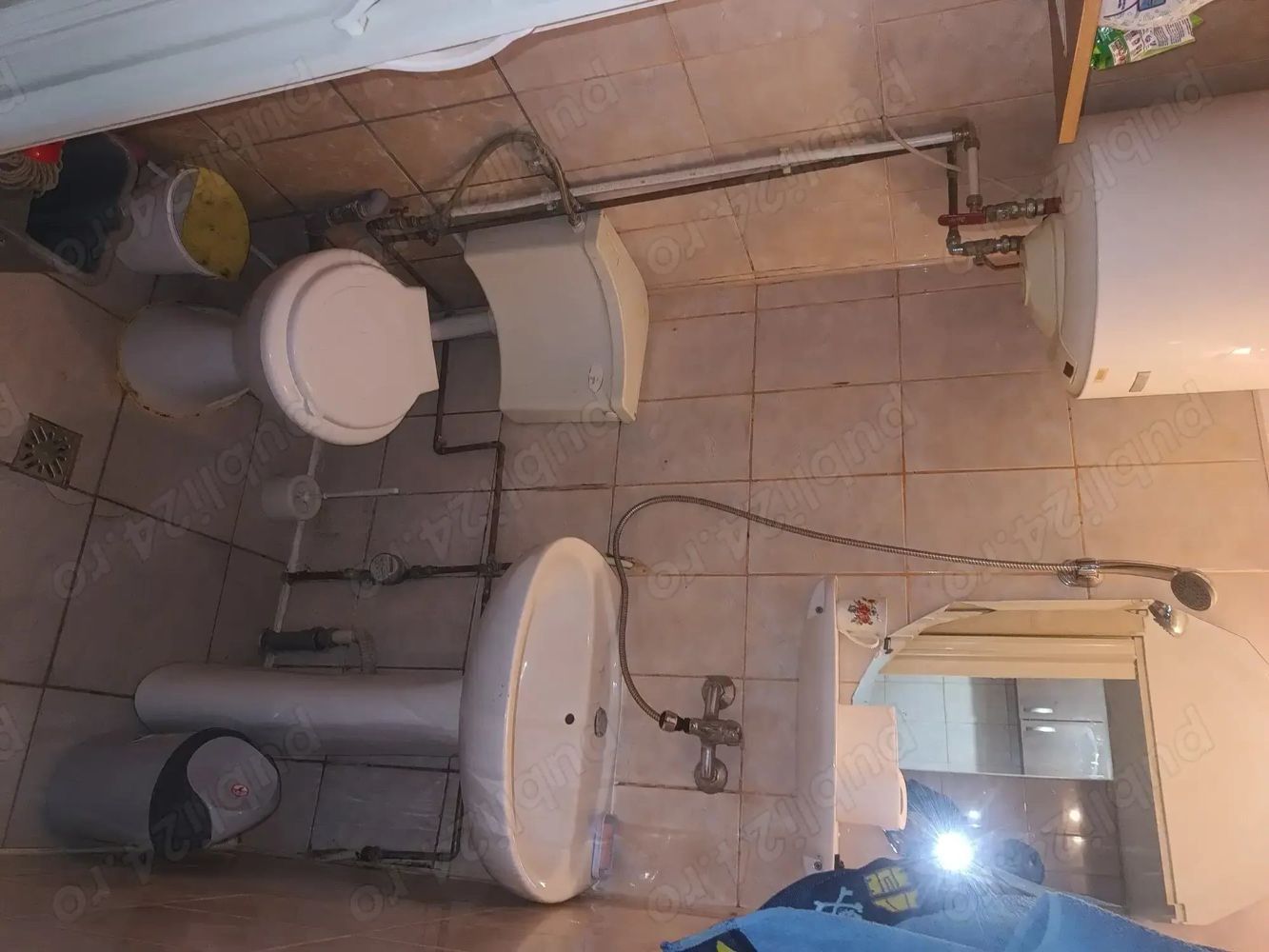 Garsoniera zona Buziasului - Poză 6