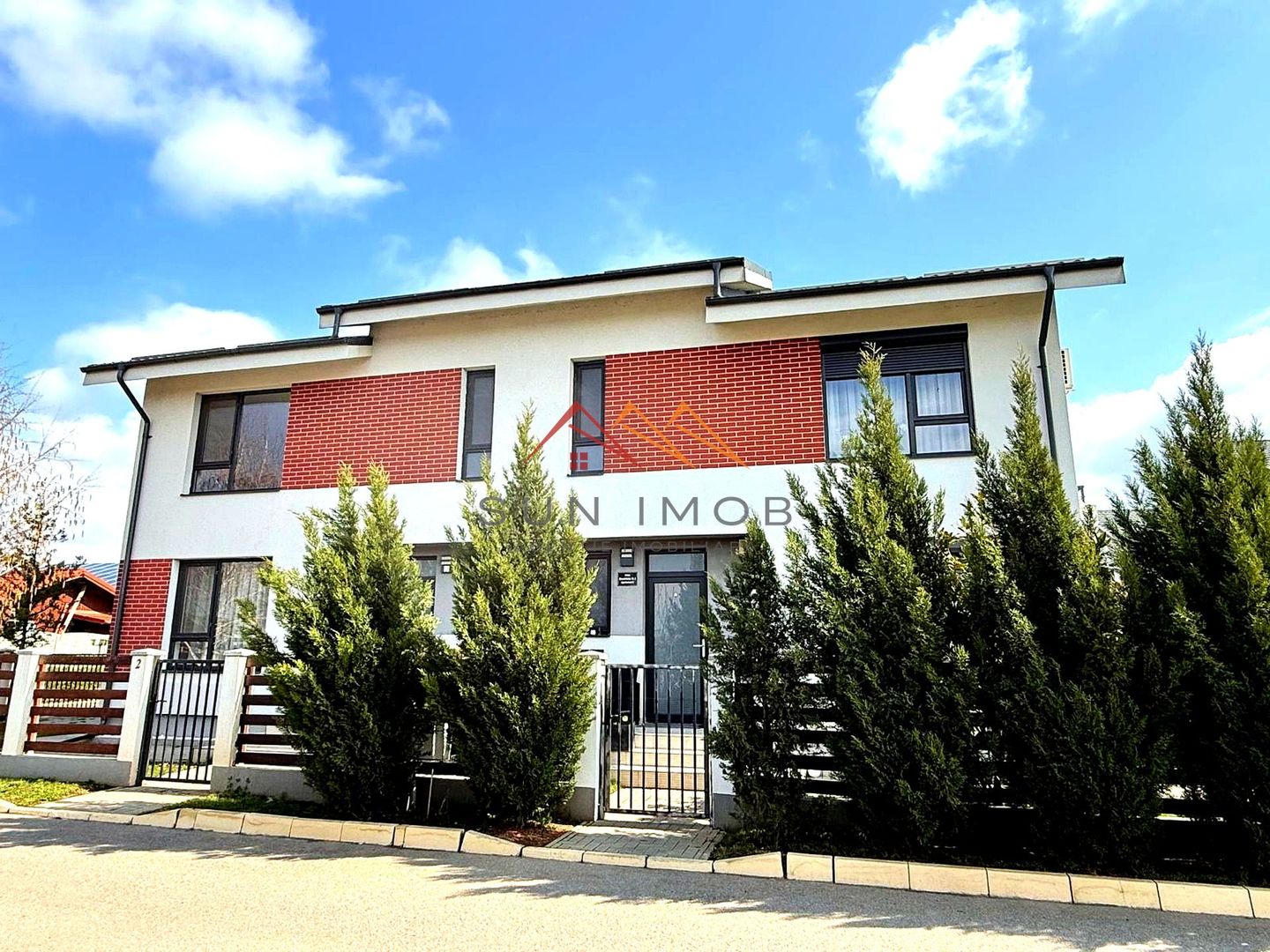 Casa moderna P+1+M, an 2019, mobilata si utilata, Ploiesti Nord - Poză 1