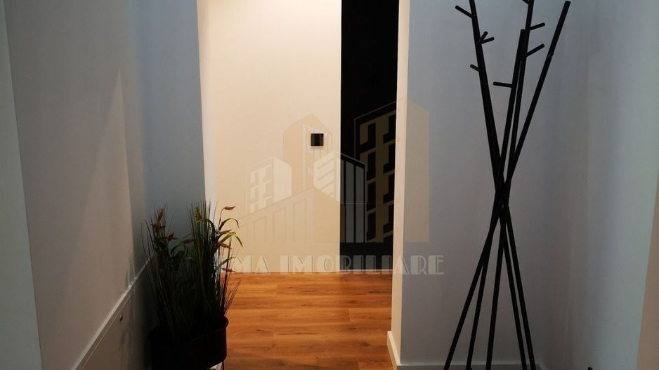 Apartament 3 camere ultracentral Brasov vedere panoramica - Poză 6