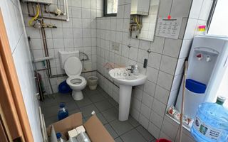 Spatiu comercial, ultracentral, compartimentat, 117m2, 19ml vitrina,CT - Poză 16