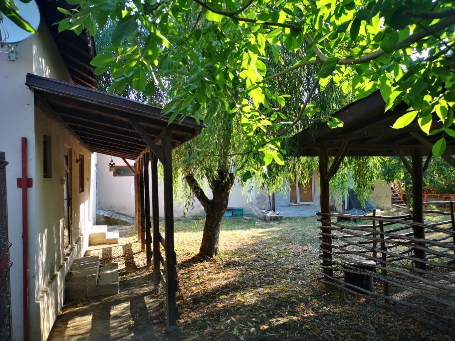 Casa mixta Urziceanca - Poză 1