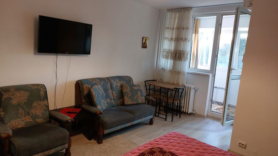 Inchiriem garsoniera zona Titan - Constantin Brancusi - Poză 1