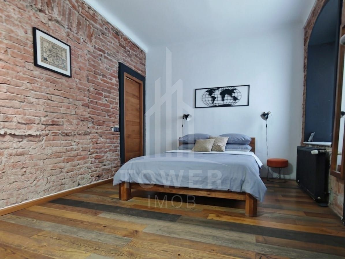 Apartament in centru istoric . - Poză 2