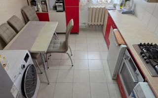 Apartament cu 2 camere, etaj 1, partial mobilat, zona GARĂ; - Poză 6