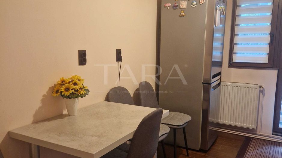 Apartament cu 2 camere decomandate, zona Între Lacuri. - Poză 2
