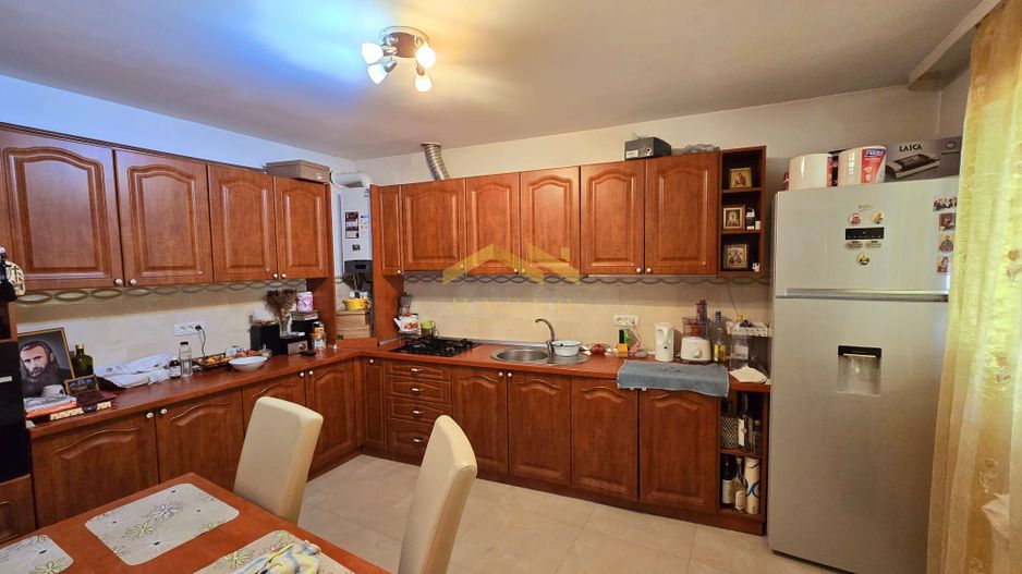 Casa de vanzare cu teren mare pe Ady Endre Aradul nou - Poză 22