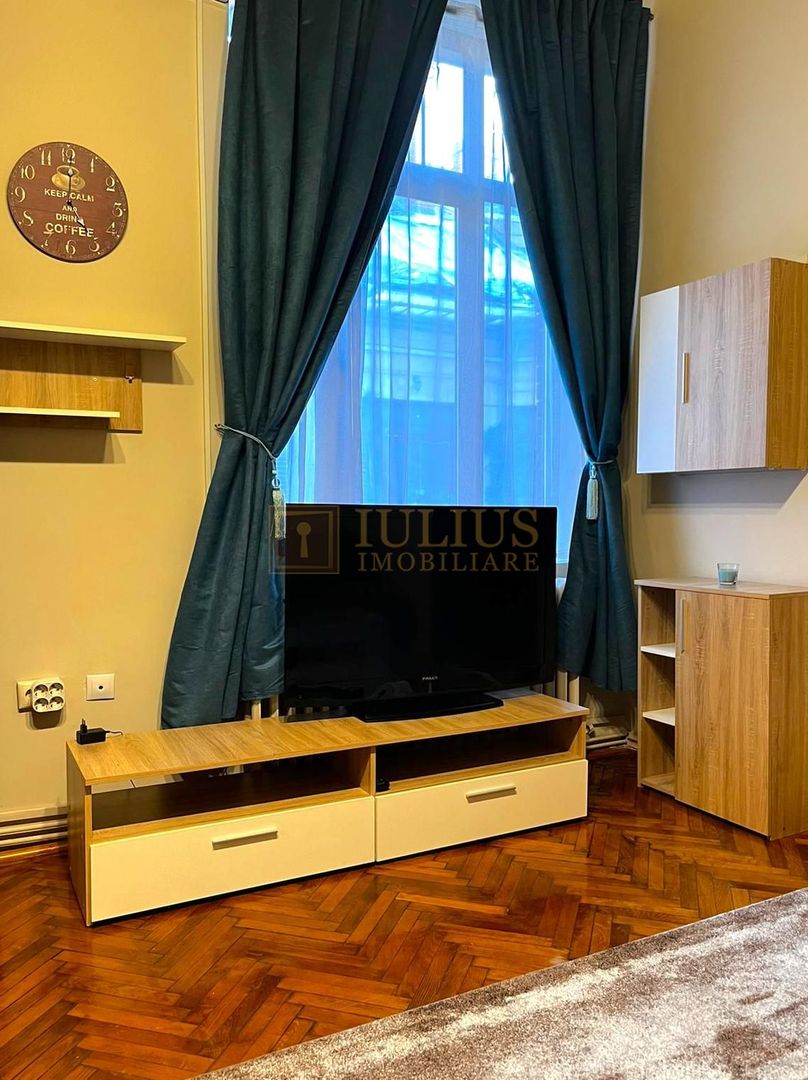 Ultra-central, 2 dormitoare, centrala proprie, langa UMFT. - Poză 2