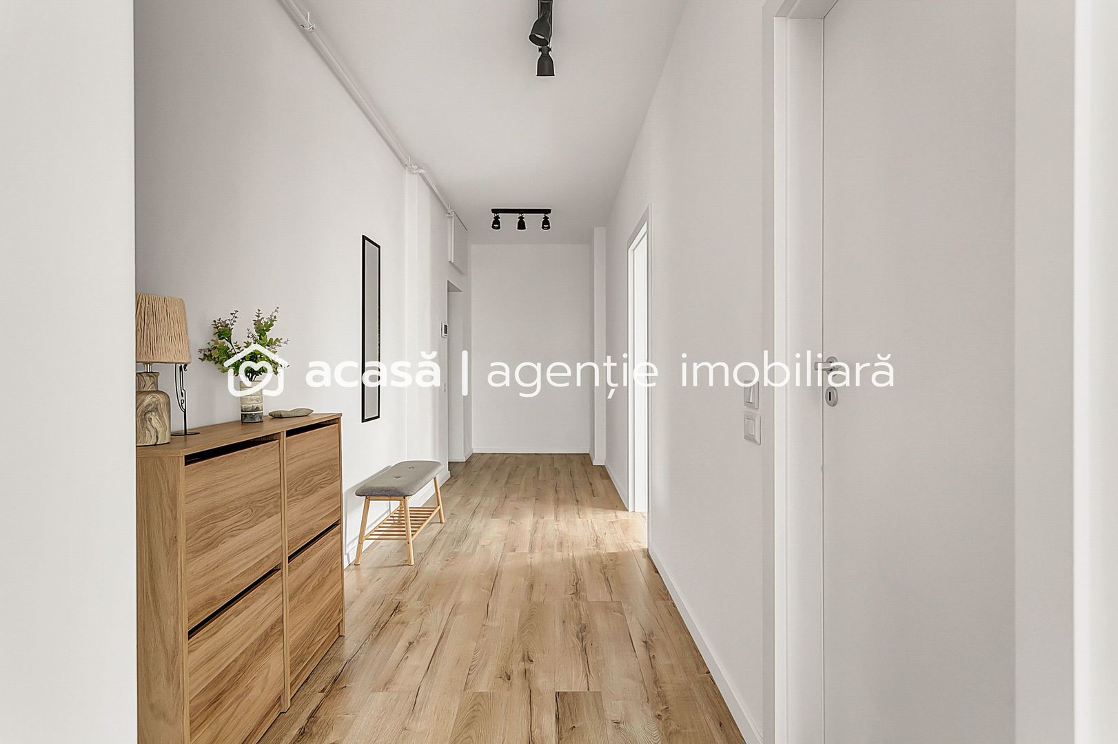 Redescoperă bucuria de a fi ACASĂ! Investește în inima Aradului - Poză 2