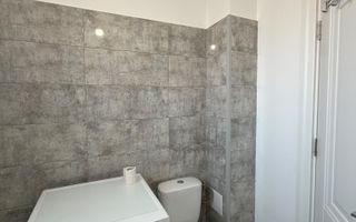 Apartament spatios | parcare | parter inalt | bloc nou | zona centrala - Poză 9