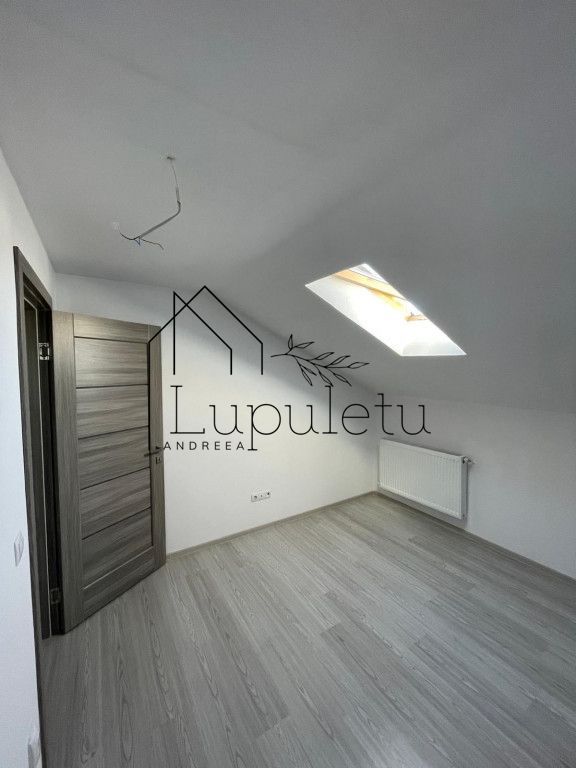 Apartament de vânzare | 3 camere | 67 MPU | Mansardă (4/4) - Poză 3