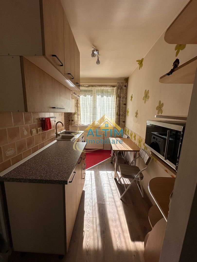 Apartament 3 camere în zona Spitalului Județean - de vânzare - Poză 5