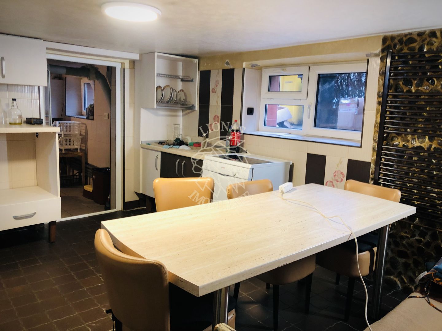 Casa Vila,  7 camere, 235 mp total, garaj, D+P+E, Sens Vechi - Poză 2