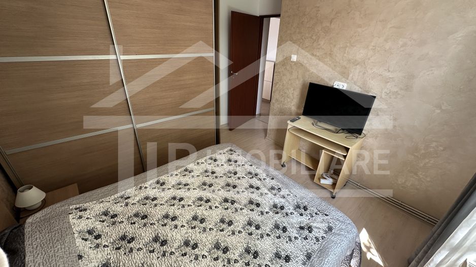 Apartament cu 2 camere, decomandat, 54mp, zona strazii Gloriei - Poză 4