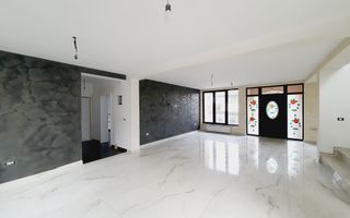 Casa de vanzare in Cetate - zona Piata - Poză 4