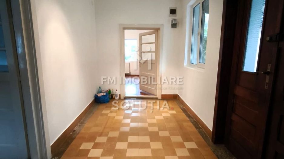 Casă de vânzare | 2 min de Centrul Vechi | garaj | curte proprie - Poză 5