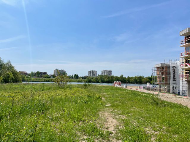 5000 mp teren superb cu deschidere lac Baneasa 30 metri - Poză 5