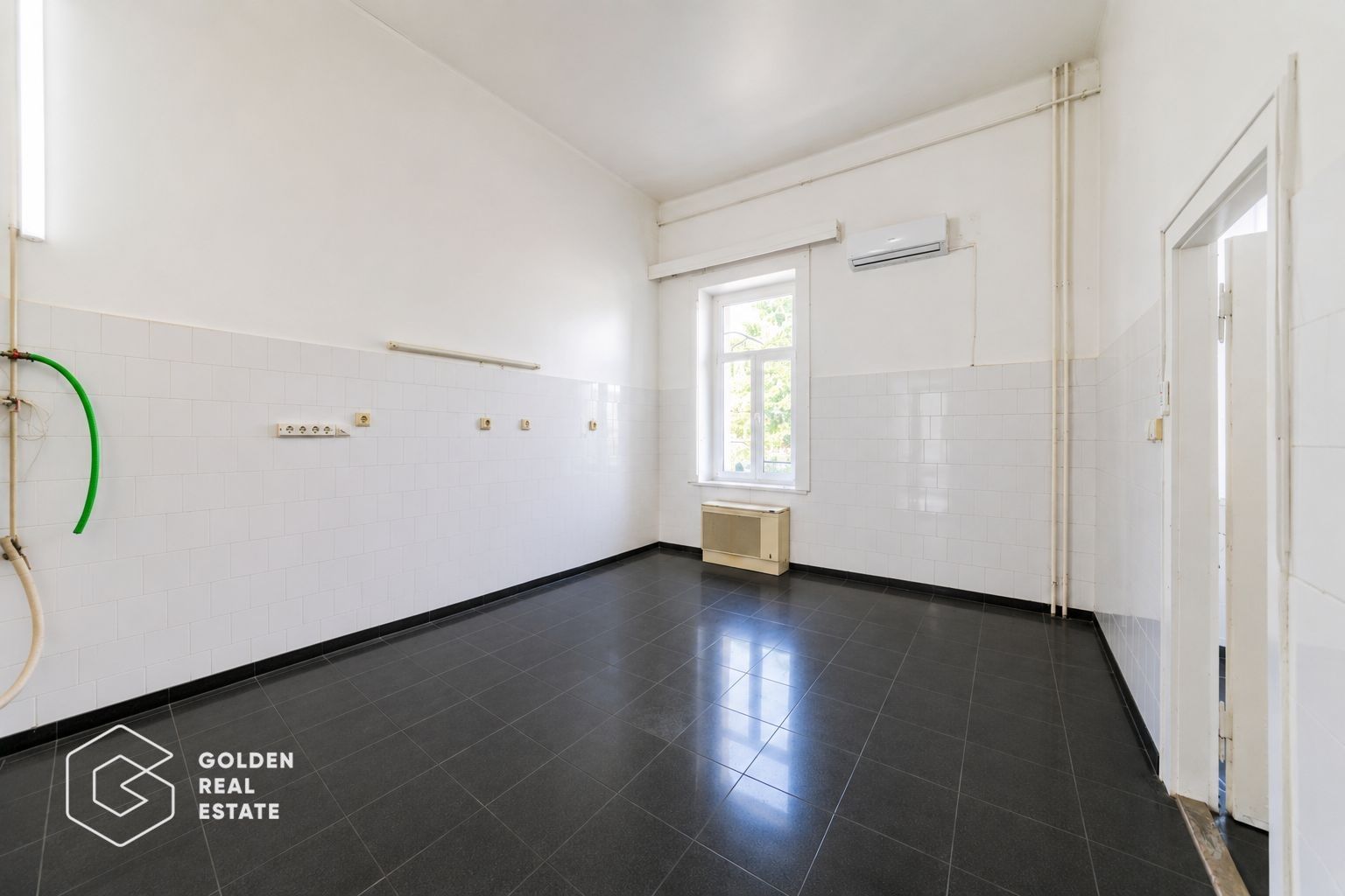 Cabinet medical, 200mp, parter+subsol-Policlinica Speciala, Boul Rosu - Poză 5